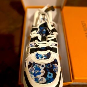 Brand New Men LV Sneakers Christmas Sale